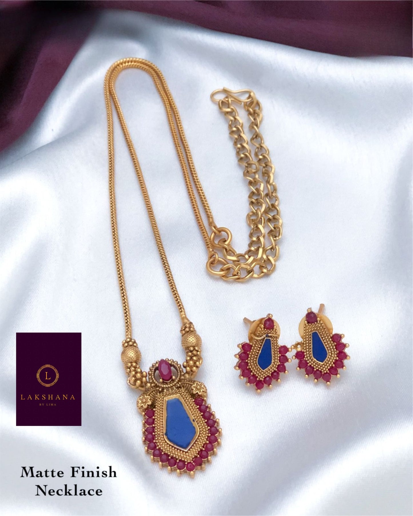 Necklace Set