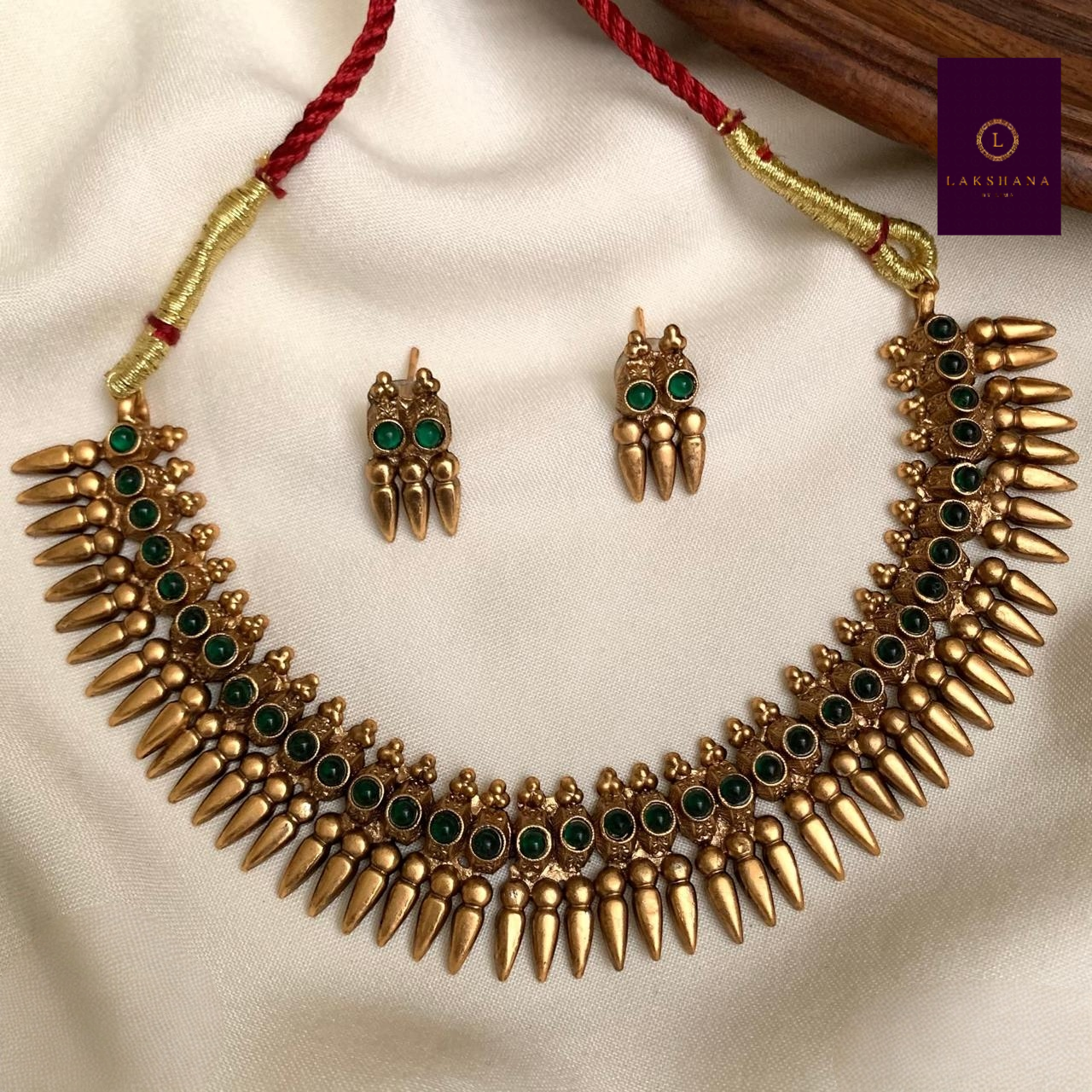 Antique Necklace & Earring Set – Classic Indian Jewellery