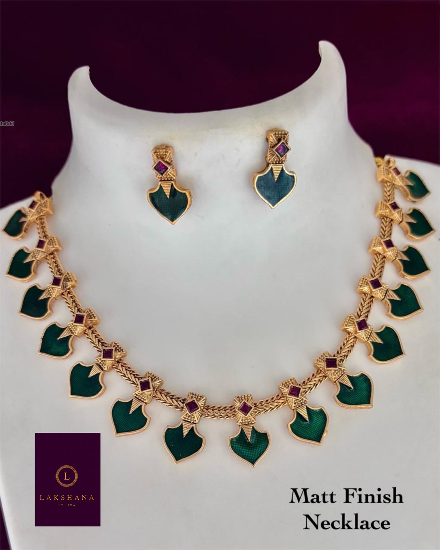 Necklace Set