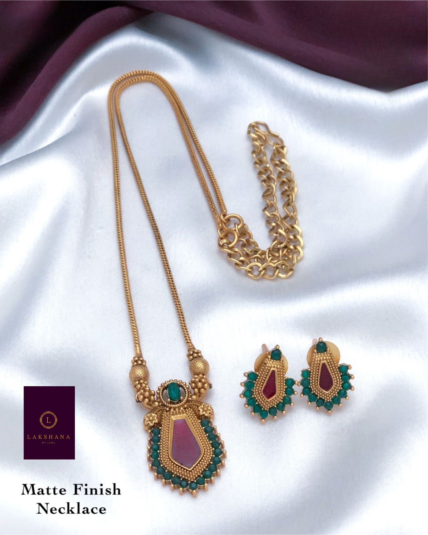 Necklace Set